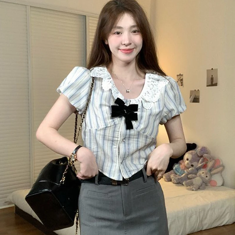 Rimocy Preppy Style Bowknot Short Sleeve Shirt Women Summer Sweet Lace Round Neck Crop Tops Woman Single Breasted Cropped Blouse