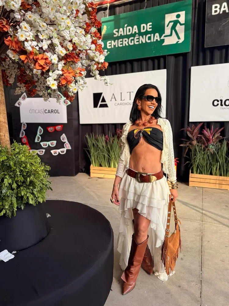 Moda cor sólida plissado até o chão saia feminina cintura alta bainha irregular mini saias senhora festa diária vestido curto novo