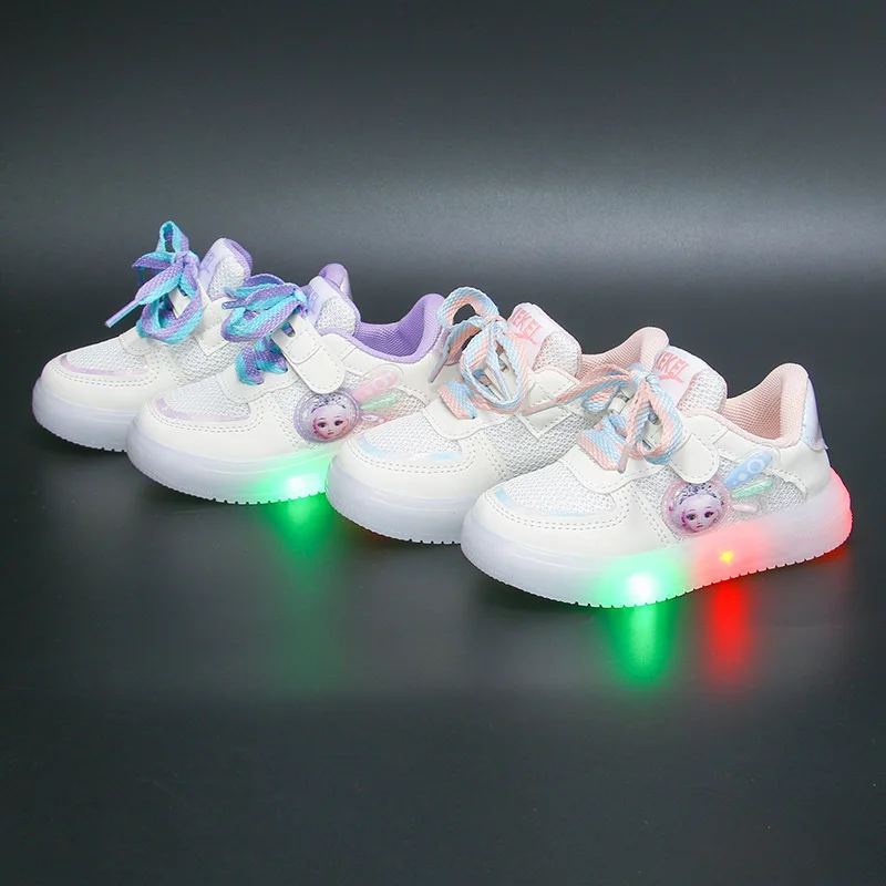 LED-Kinderschuhe für Mädchen, niedliche Cartoon-Prinzessin, Elsa, Baby-Mädchen, Kawaii, Segeltuch, Anime-Schuhe für Kinder, atmungsaktive Mesh-Turnschuhe