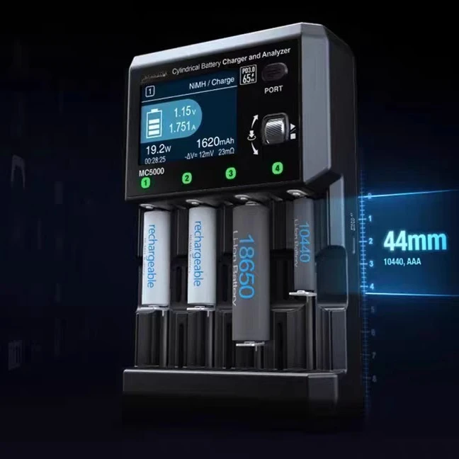 Caricabatterie multi-chimico MC5000 - Controllo APP Bluetooth per batterie cilindriche NiMH/LiFePo4