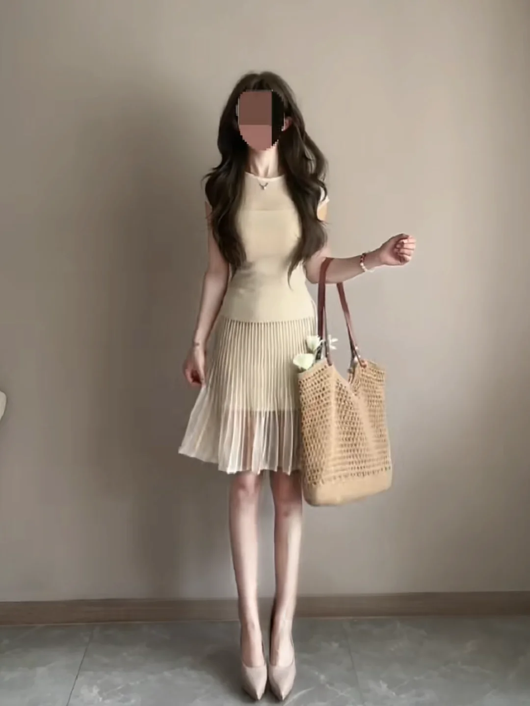 Slimming Effect Knitted Short Sleeve Top with Flowy Mesh Skirt Half-length Pleated Gathered High-waist Two-piece Set for Women