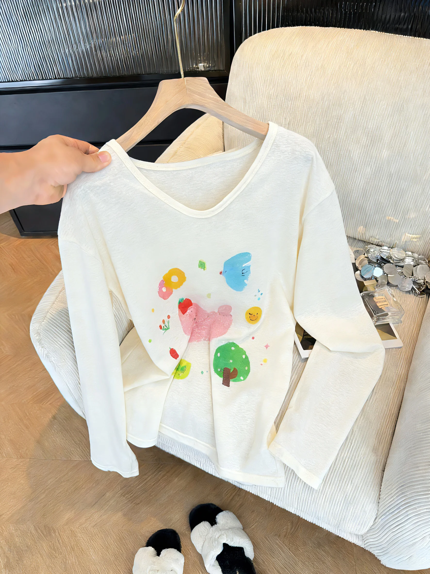 

Retro American Lazy Sle Long Sve White Print V-ne T-irt Women's Spring Autumn Design Anti-aging Versatile Base Top