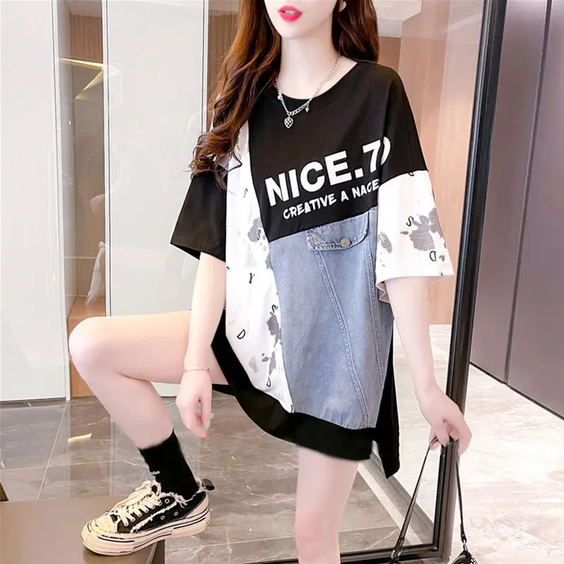 2024 Summer Sweet and Cool Street Style, Westernized Round Neck Letter Print Denim Patchwork, Fashionable Design Sense T-shirt