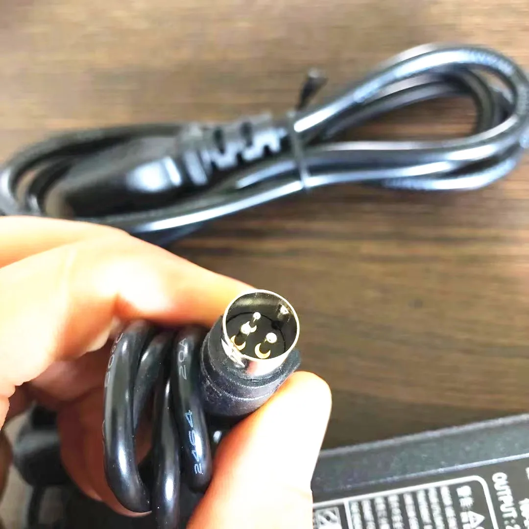 

EXFO OTDR battery charger for FTB-750 MAX-750 FTB-1 FTB-1pro OTDR charger AC adapter Three-hole interface charger