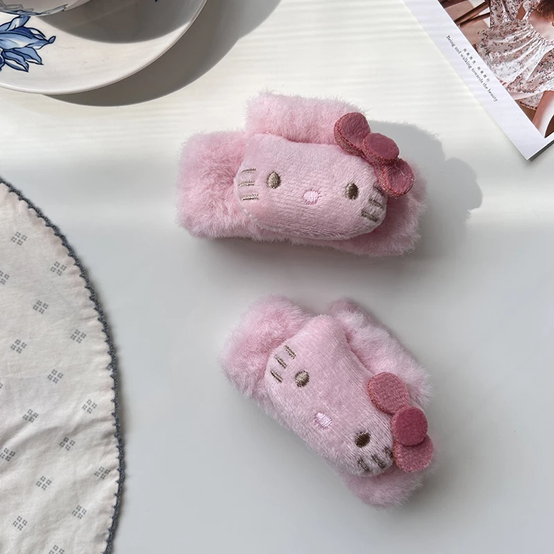 Pinces à cheveux en peluche Sanurgente Hello Kitty pour femmes et filles, griffes mignonnes, chaudes et douces, cadeaux d'anniversaire pour enfants