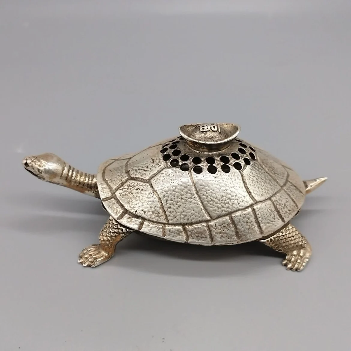 Miscellaneous Qing-year-old white copper barrel silver blessing silver ingot medium turtle burner incense