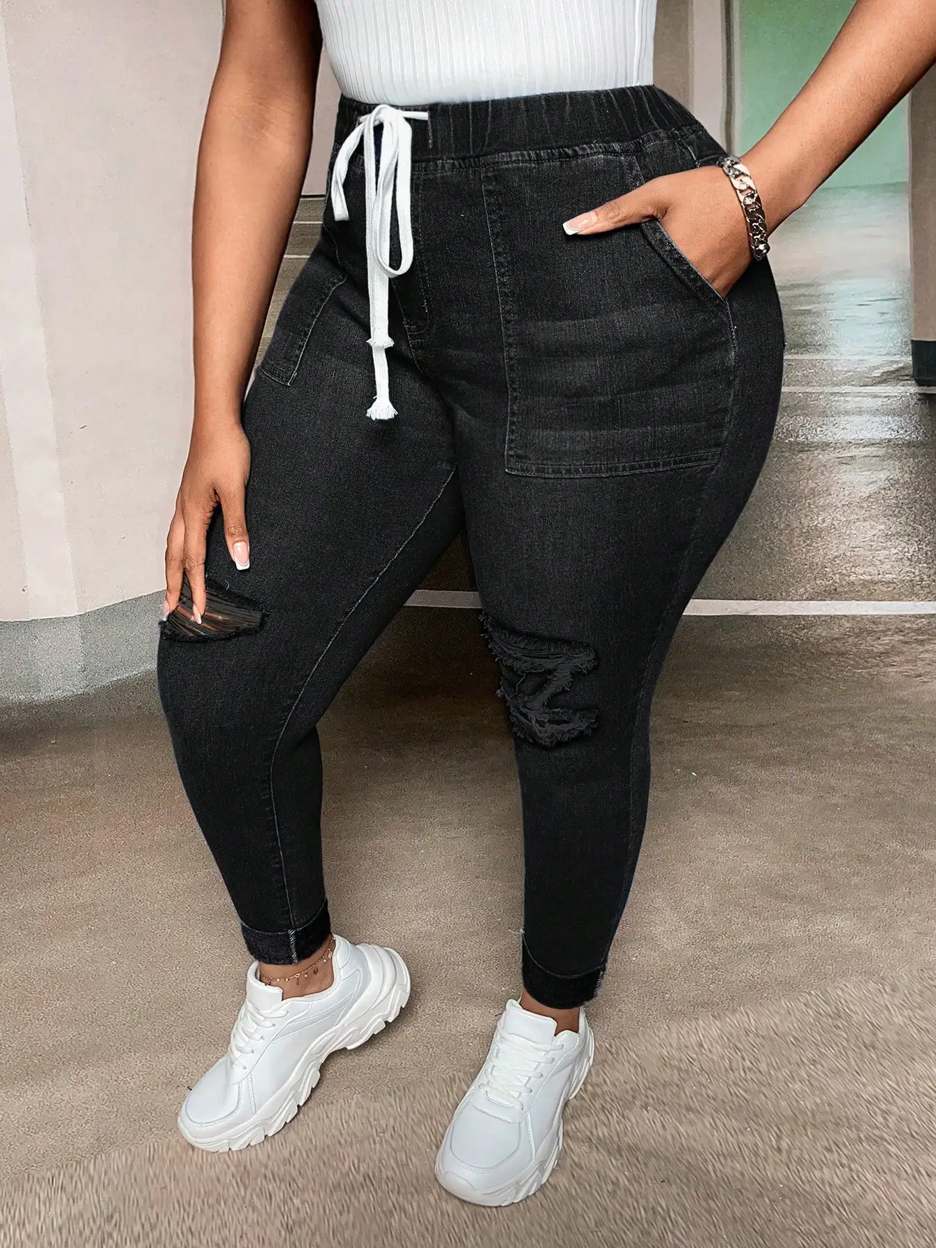 

Женские джинсы-скинни больших размеров с завязками на талии, рваные, с карманами