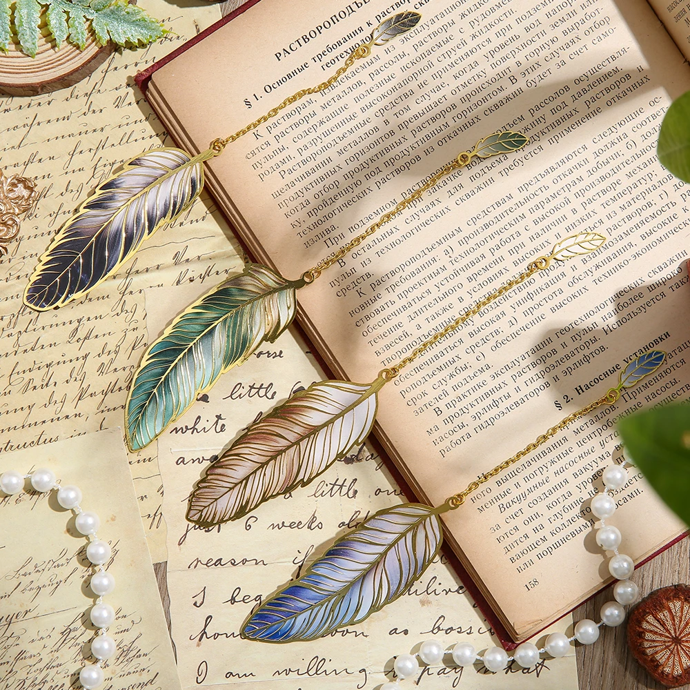 1 Pc Vintage Feather Metal Bookmark With Bronzing Chain Pendant Literary Gift For Book Lovers Readers Writers Christmas Birthday