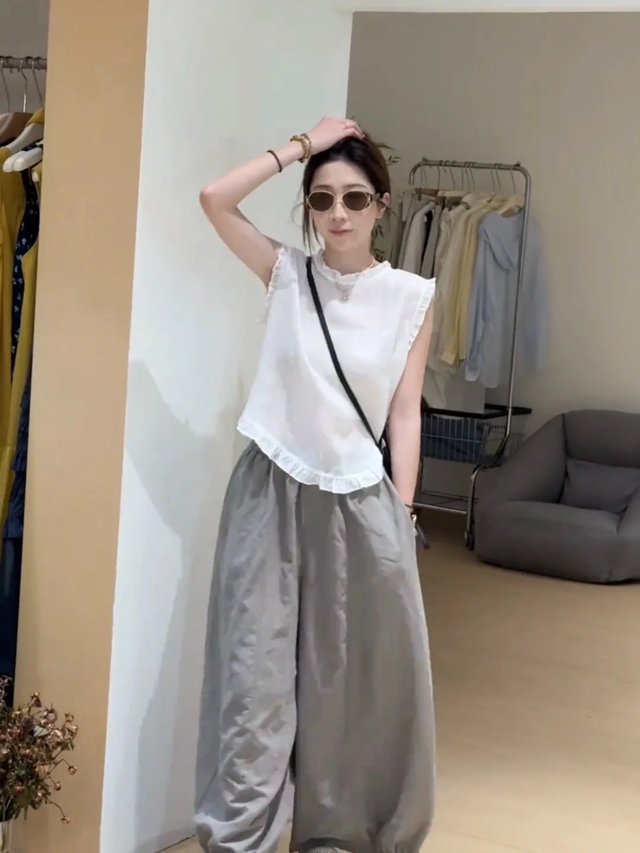 

Retro Sleeveless Shirt Women Summer New Sweet Loose Cotton Linen Top Wooden Ear Cotton Linen Loose Fit round Neck Shirt