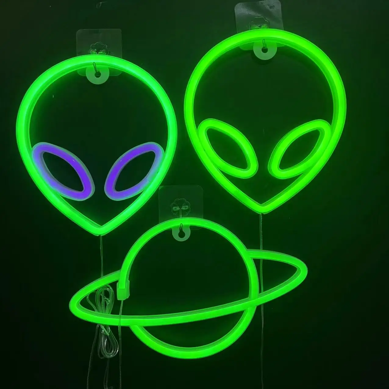 Neon Sign Alien Face Shaped Wall Hanging Lights for Home Game Room Saucerman  Plant LED Night Lamps Xmas Party Holiday Art Decor