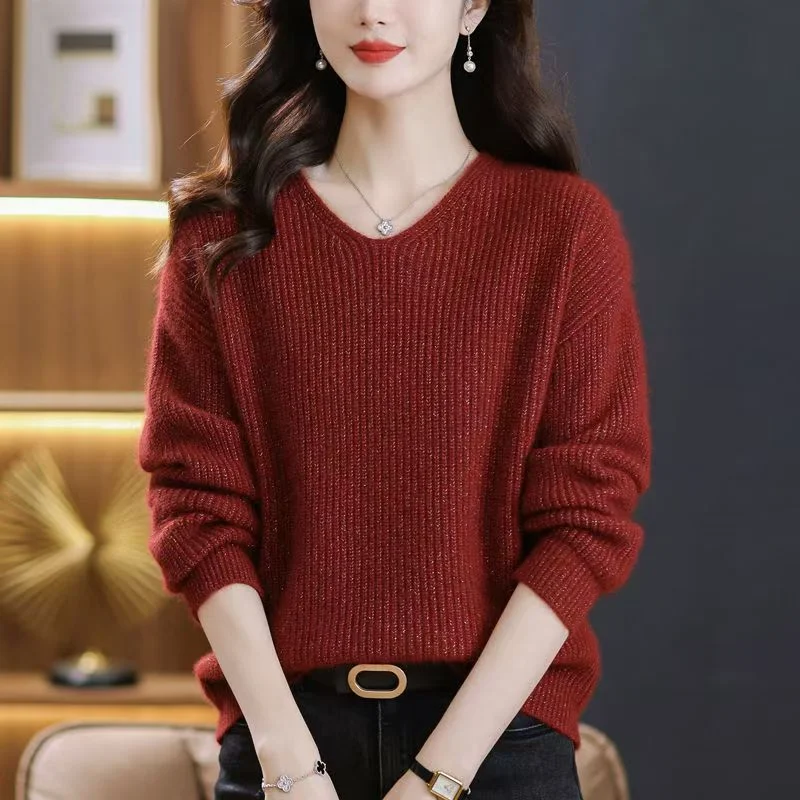 

New Autumn Winter V-neck Women's Long-sleeved Stylish Solid Color Loose Fashionable Sweater Base Shirt Top Trendy