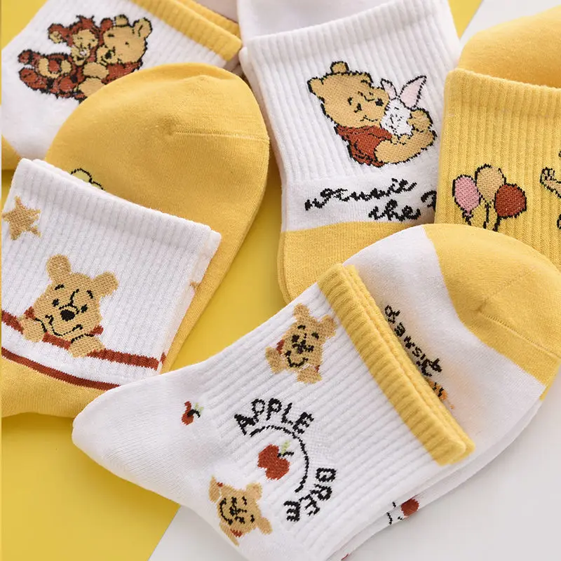 5 paia Winnie The Pooh calzini moda Kawaii Cartoon Tigger Pattern Casual Cute maialino giallo calzini sportivi Unisex