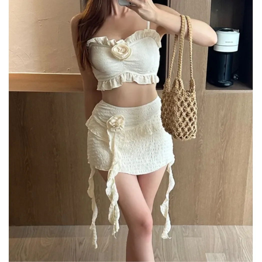 

2026 Summer New Chic Salt Series Bikini Three-piece Set Slimming Lace Trim High Fashion Swimming Suits Women's Fashion Set