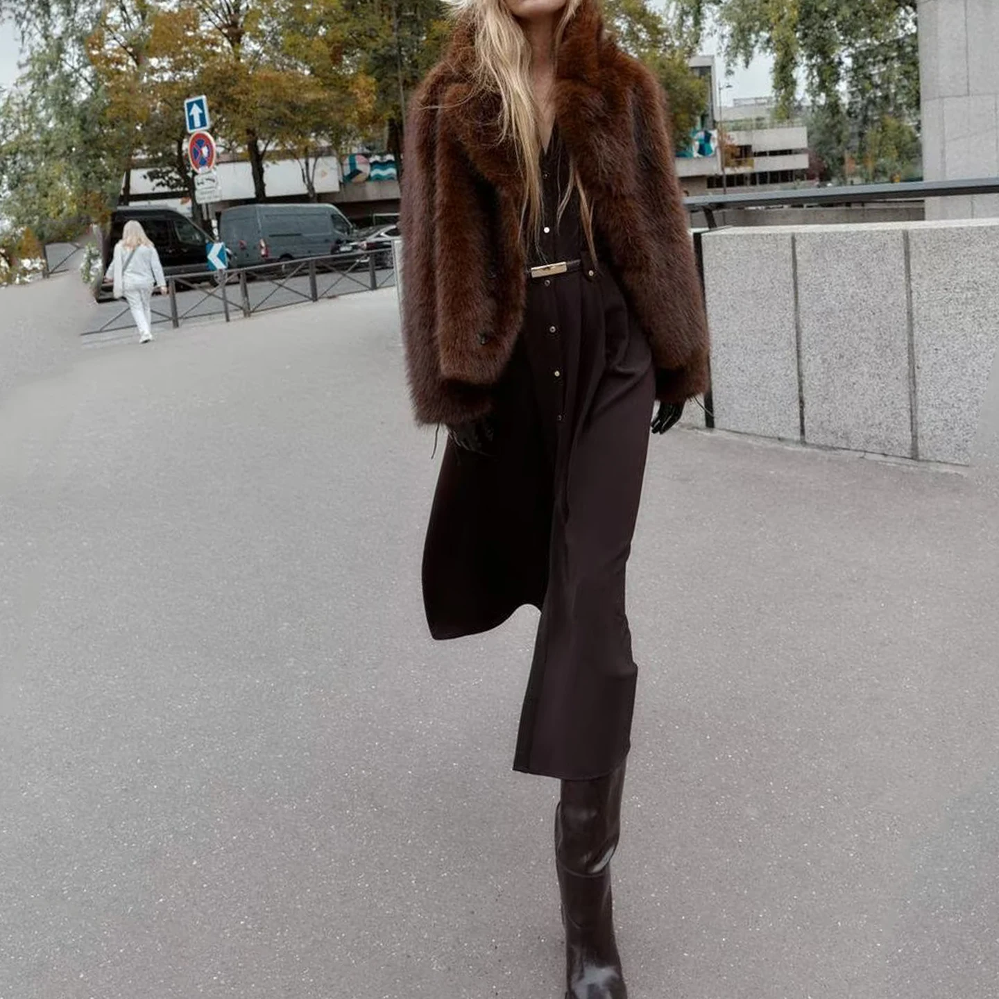 ファイオナブル ミディ丈ワンピース ベルト付き レディース Z 新作 2025 エレガント 個性的 ヨーロッパ風 スリムフィット カジュアル