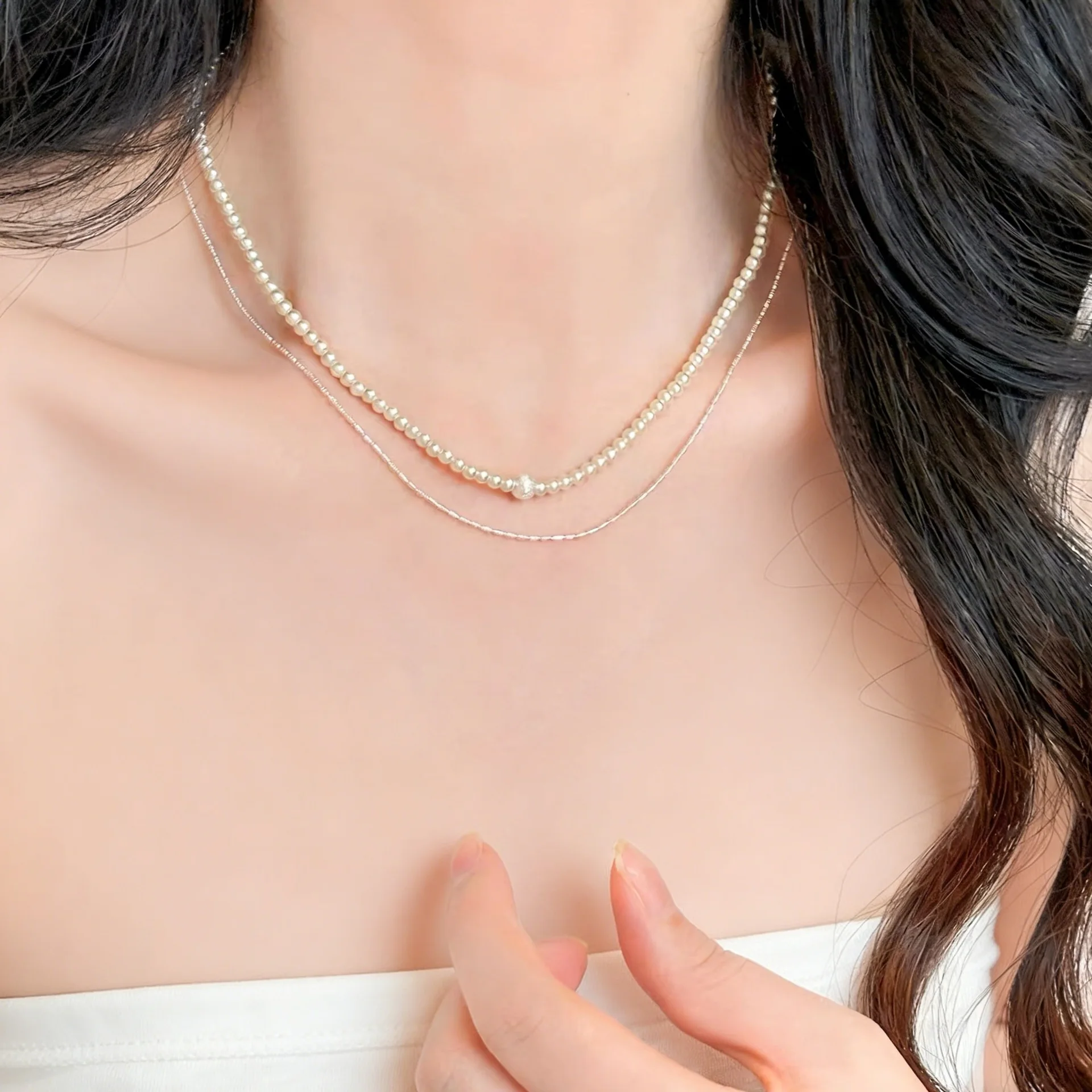 Delicate Pearl Stackable Choker Necklace for Women Minimalist Spring Office Casual Hypoallergenic Lightweight Daily Wear