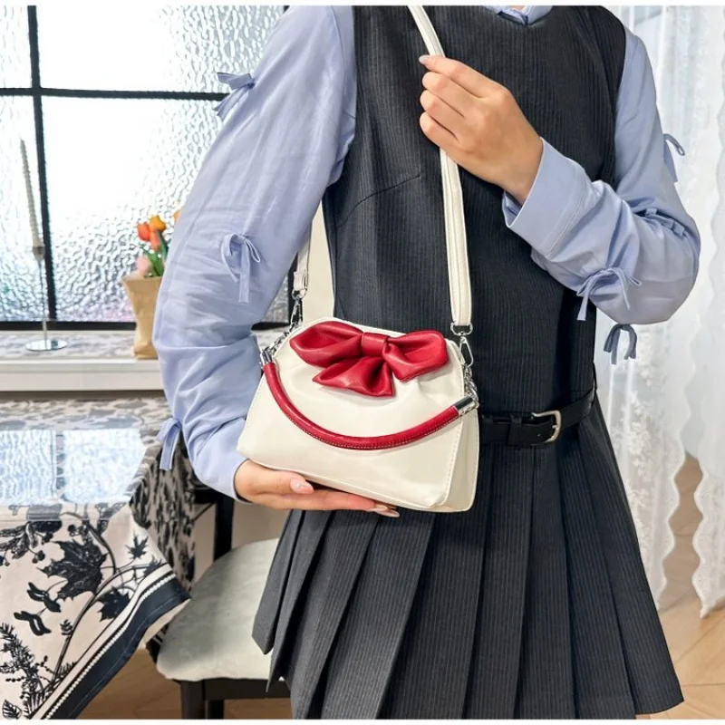 

Smart Anti Theft Backpack Premium Waterproof USB Charging Port Business Office Commute Bag