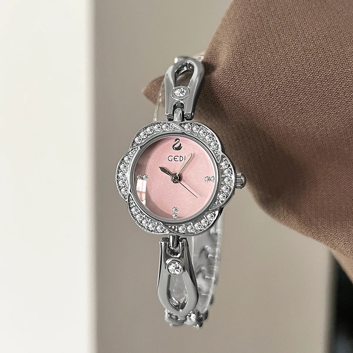 Ladies' Light Luxury Minimalist Bracelet Watches Camellia shaped Dial High Grade Waterproof Female Fashion Quartz Wristwatches