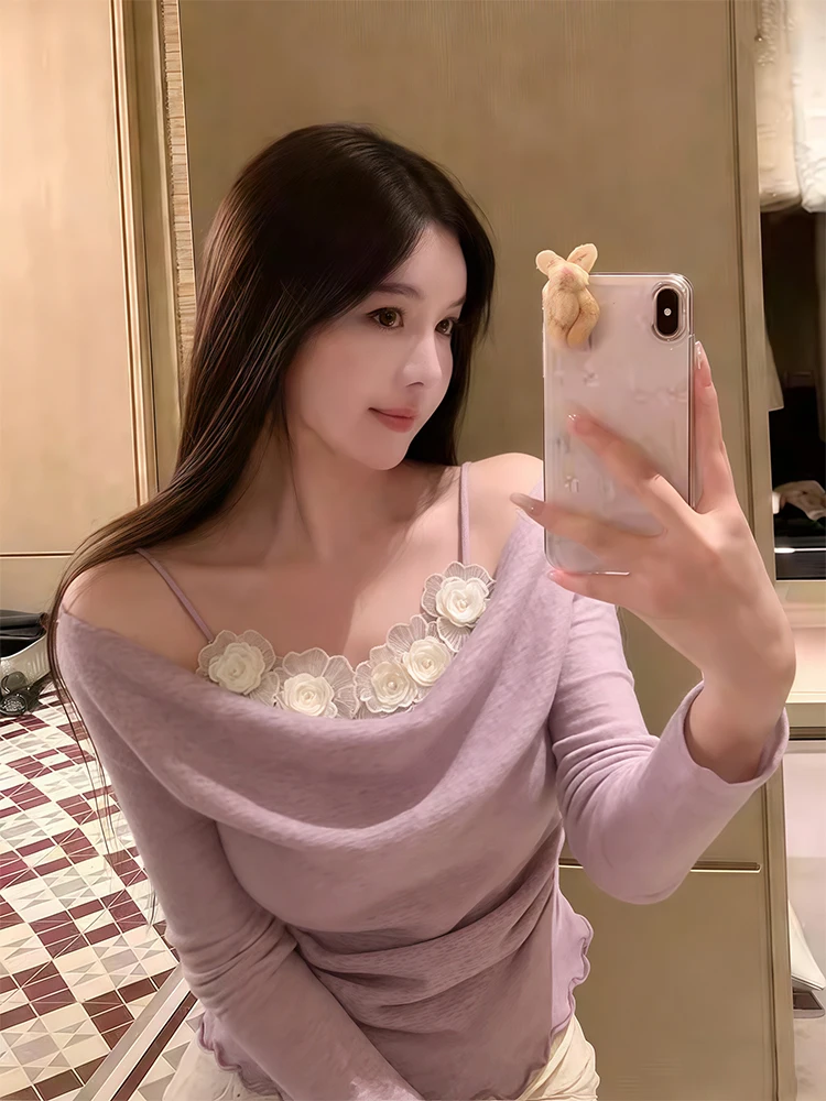 

Женская весенняя футболка с кружевными цветочными вставками и бретельками, облегающая, на одно плечо, с открытыми ключицами, короткий топ в корейском стиле