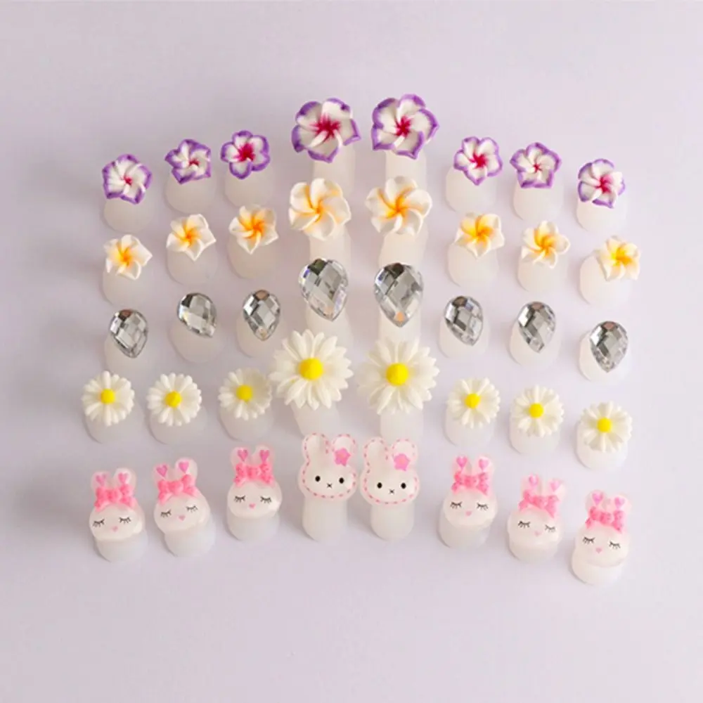 

Delimiter Cute 8Pcs/lot Flower Daisy Manicure Pedicure Care Nail Art Tool Toe Separator Foot Finger Divider