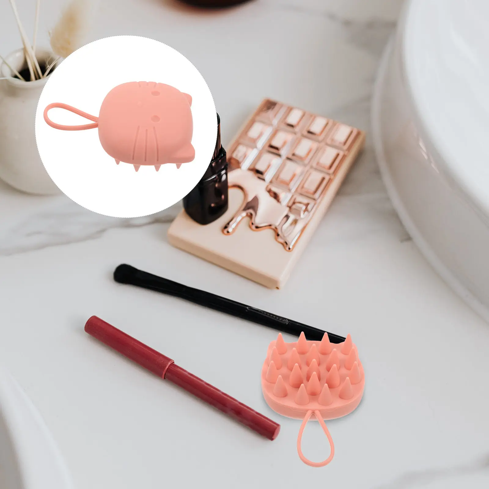 

Scalp Massager Shampoo Brush Soft Silicone Scalp Exfoliator Small Size Hanging Rope Deep Cleaning Hair Washing Brush for Men