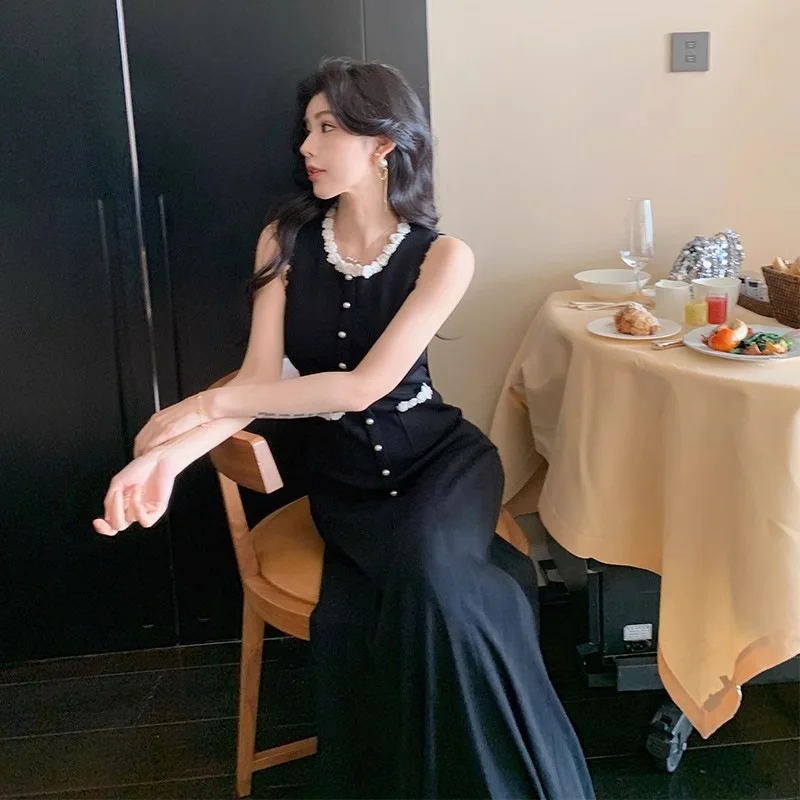 Ladies 2025 Summer Black Sexy Sleeveless O-neck Single Breasted Knit Dress Women Green Elegant Slim Fashion Pleated Long Dresses