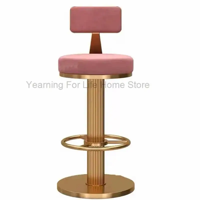 Рисунок 6 - Металлический барный стул в скандинавском стиле