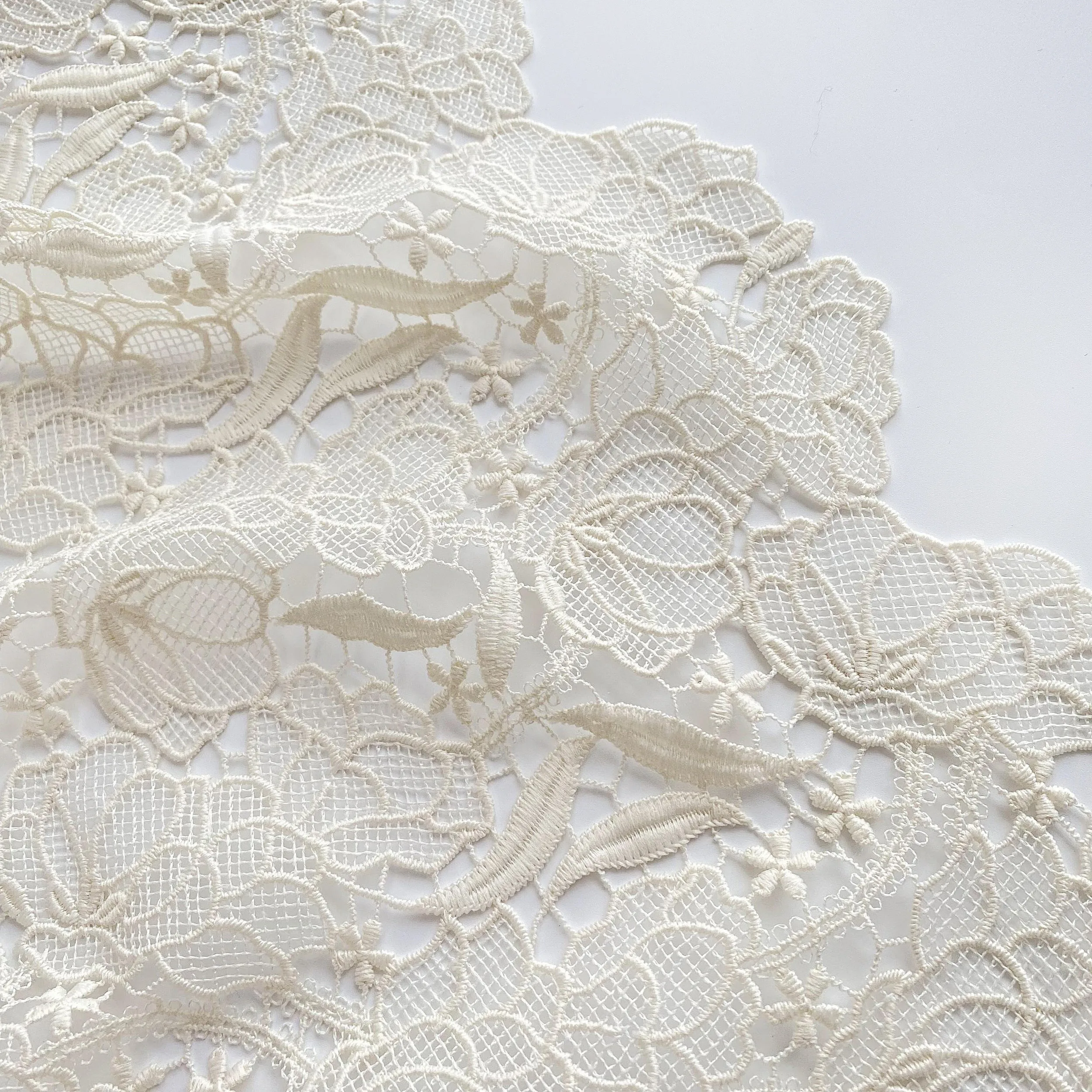 Off White Flower Hollow Water-soluble Embroidery Lace Fabric Dress Cheongsam Custom Fabric Designer Fabric Hamdmade Diy