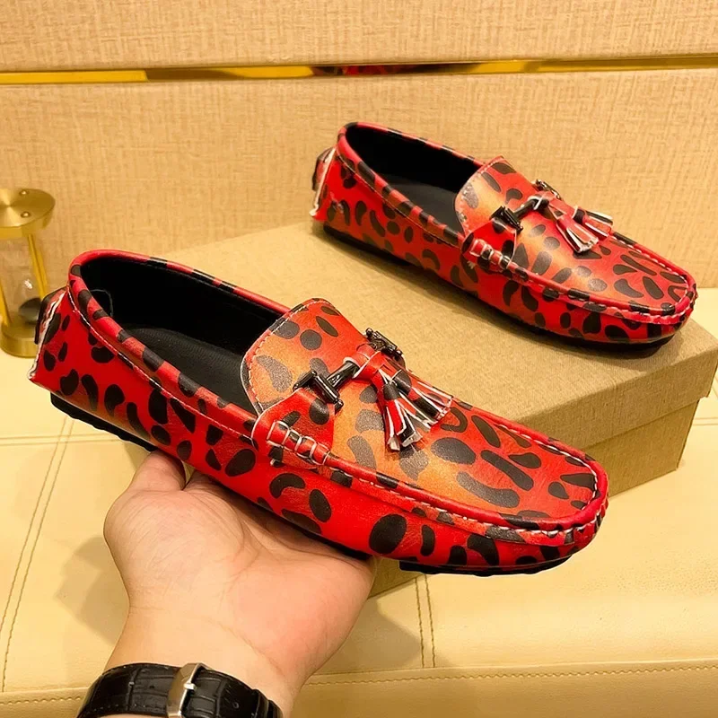 Mocasines de leopardo rojo para hombre, zapatos formales de negocios juveniles de talla grande 46 47 48, zapatos de vestir de boda de marca de lujo para caballero