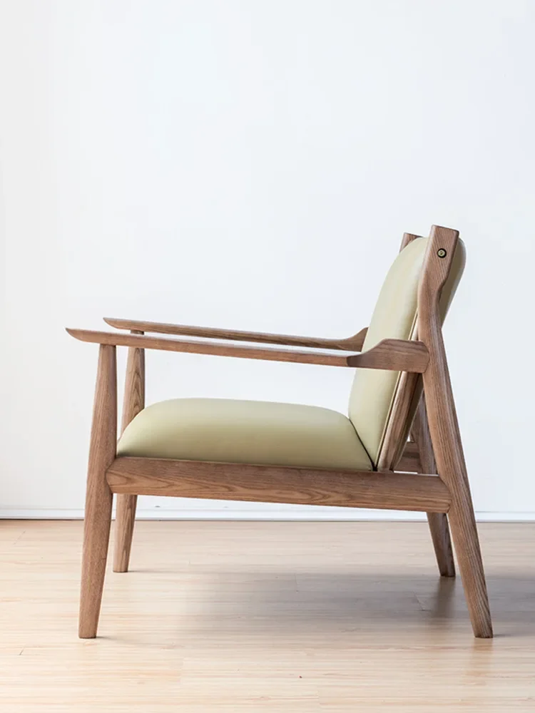 Nordic singolo studio in legno massello balcone divano sedia piccolo appartamento soggiorno per il tempo libero