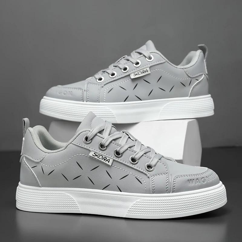 Summer New Shoes for Men Comfortable Flat Men's Casual Shoes Outdoor Wild Men's Sneakers High End Fashion One Pedal Dress Shoes
