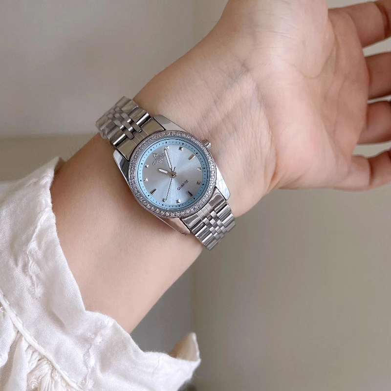 Classic trend women's watch elegant simple light luxury waterproof 2025 quartz watch birthday gift