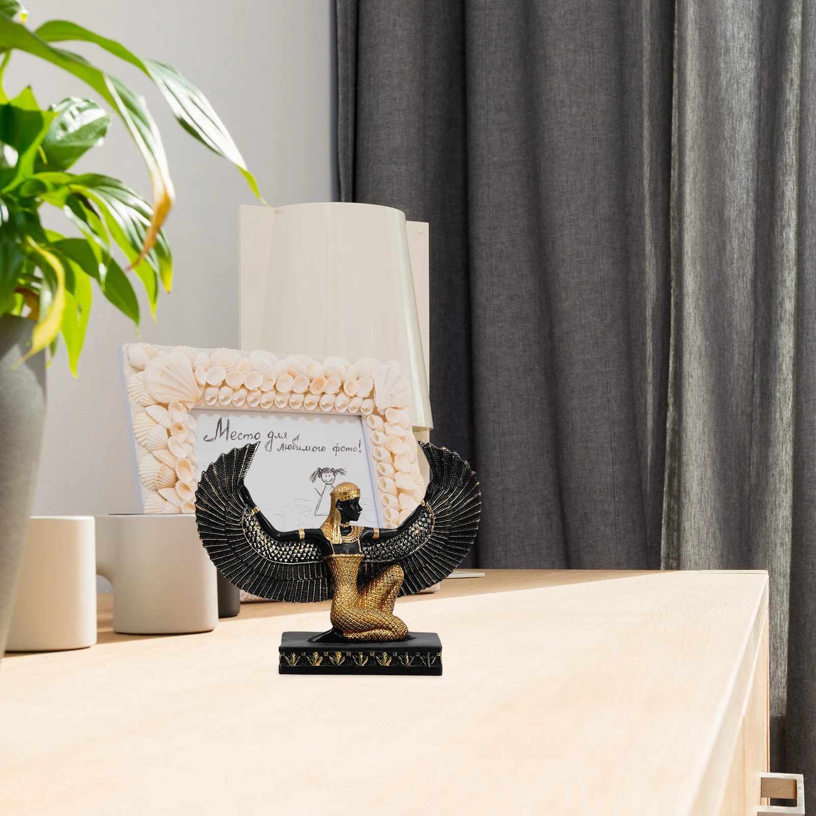 

Resin Statue Decorative Home Office Desktop Sculpture Wear-Resistant Lightweight Vintage Style Beautiful Gift