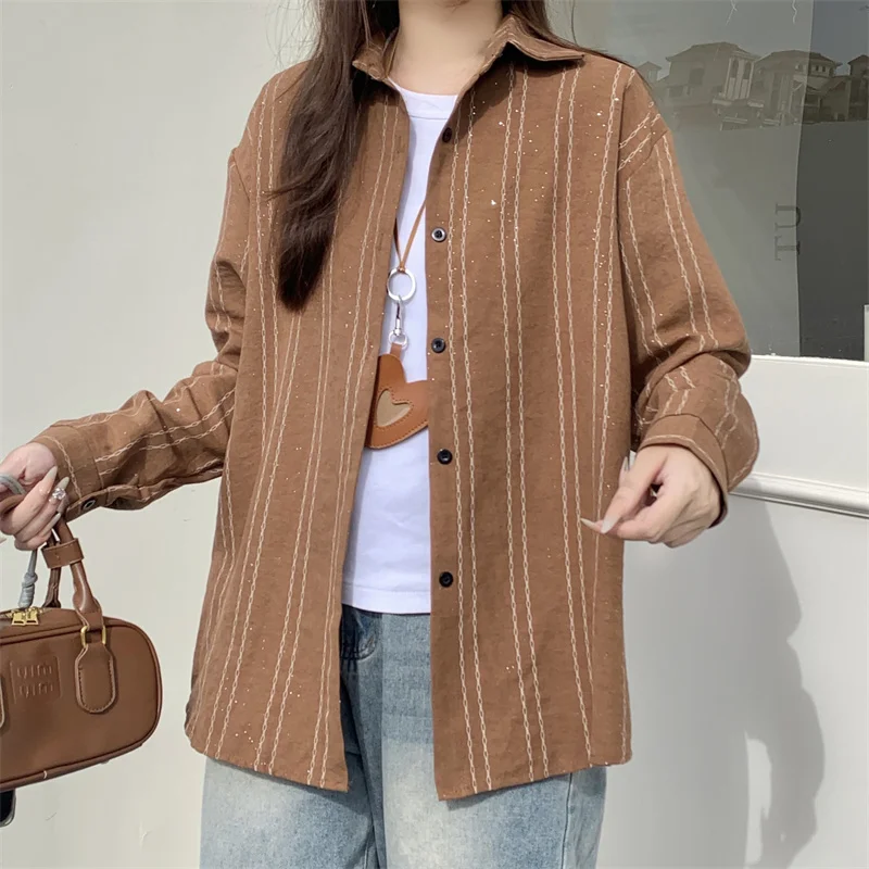 Jesienna koszula w paski w stylu vintage, damska, luźna bluzka z długim rękawem zapinana na guziki, damska, codzienna, uniwersalna bluzka z blokami kolorów.