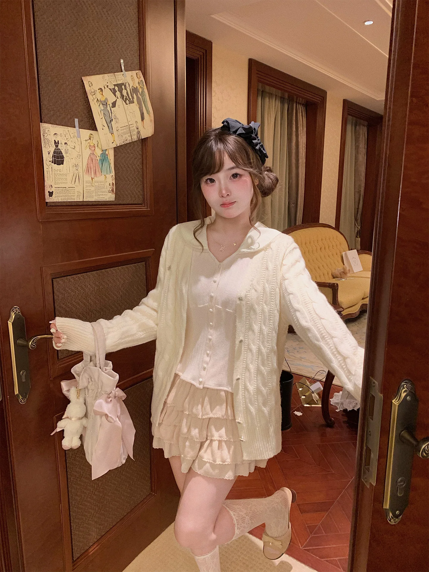 

Женский шерстяной кардиган-свитер с V-образным вырезом и узором «Снежинка» (00), свободного кроя, с длинными рукавами, на пуговицах, средней длины