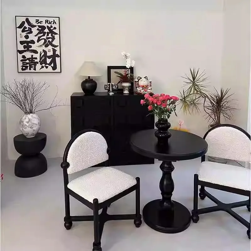 

Боковой стол Столы для кафе Круглый чай Гостиная Ресторан Балкон Столы для кафе Простота Мебель из соснового дерева La Table Basse MHKFZ