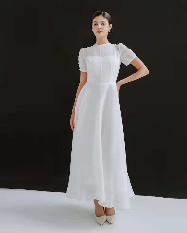 

2025 New Classic Wedding Dress Unique Wedding Dress Women's Celestial Dress Minimalist High Collar White Party Bridal Dress
