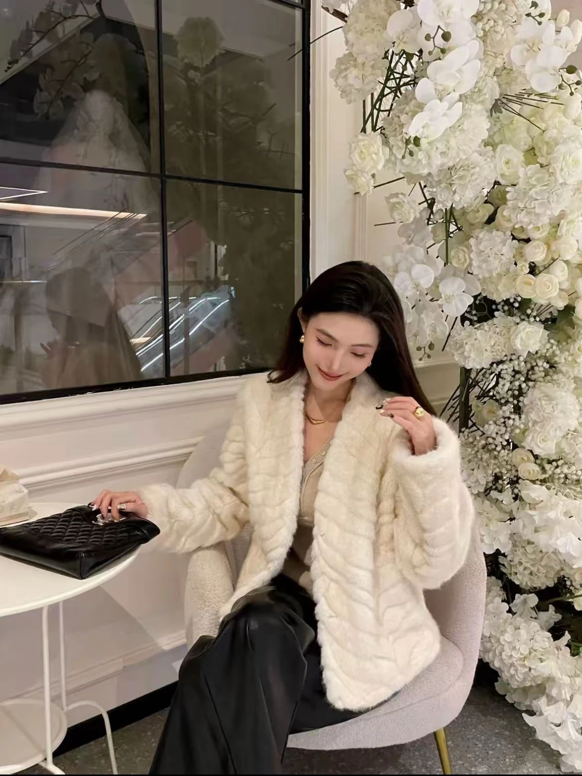 Ele V-Ne Faux Gold Le Mink Eco-Friendly Fur Coat Women's Winter High-End Inteated Skin And Fur Coat  and...