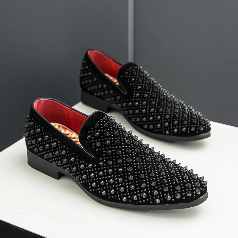 Hairdresser personality trend rivet hot diamond Loafers men\'s British vintage rhinestone shoe hipster leather shoes