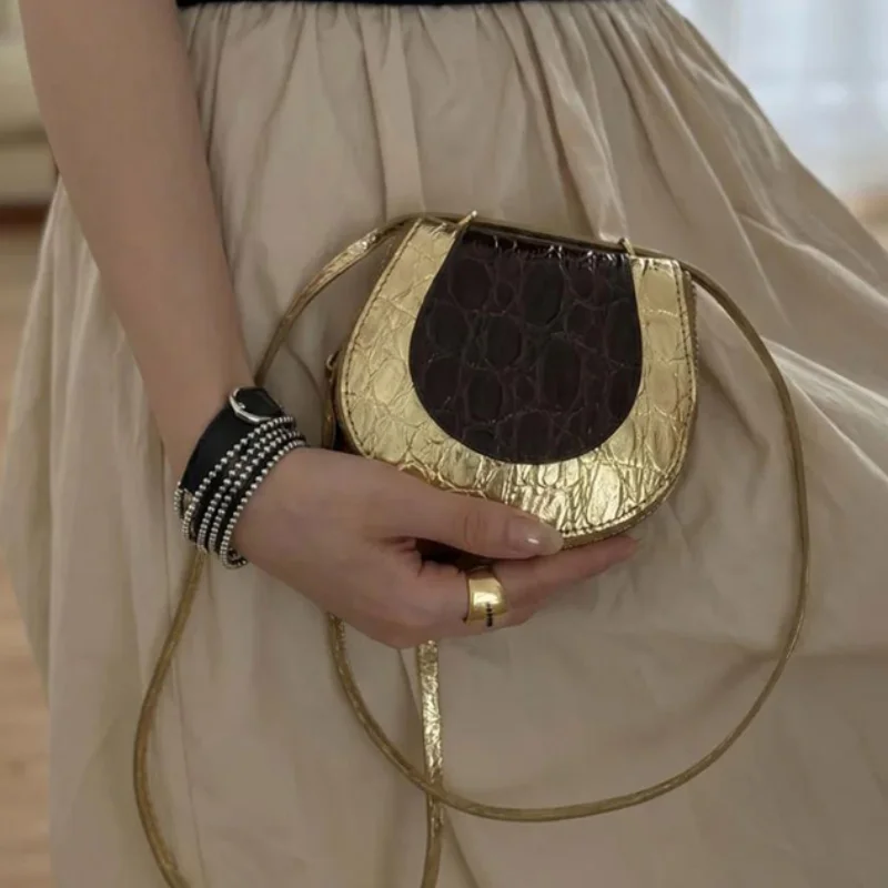 Сумка-кроссбоди с тиснением по – обзор и цена Luxury Bags Sales
