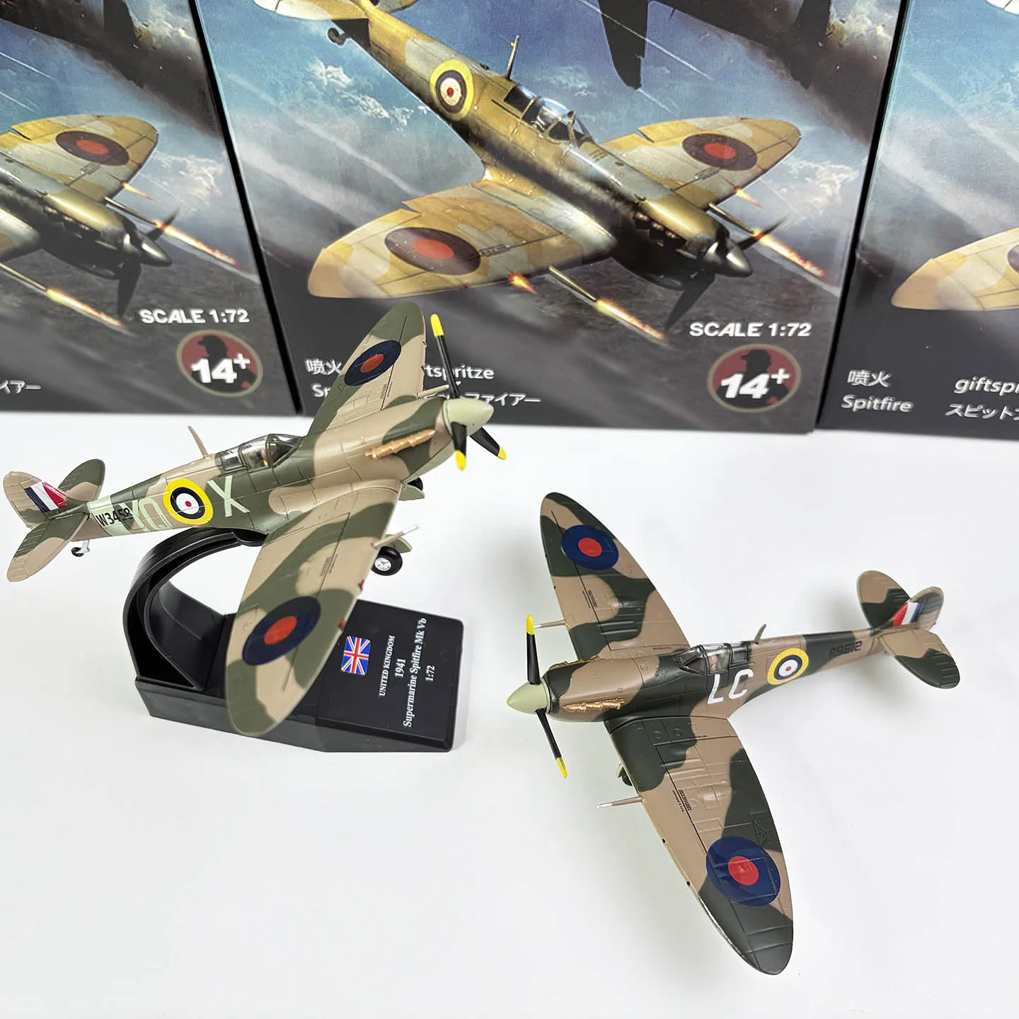 1:72 1/72 Scale WWII British Spitfire Fighter Plane Diecast Metal Airplane Aircraft Ornament Finished Model Collection or Gifts view 2