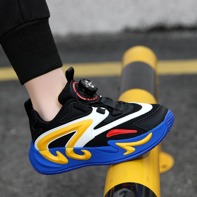 Fashion Kids Sneakers Breathable Mesh Sports Shoes for Children Boys Girls Comfortable Walking Shoes 2025 New Design
