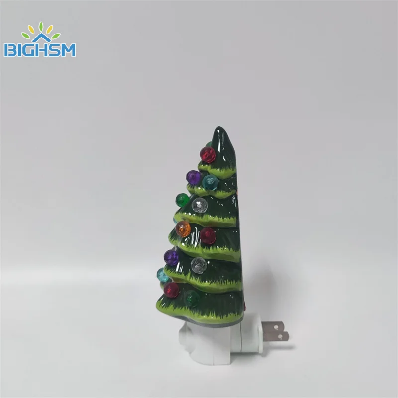 Lampada da parete per albero di Natale in resina plug-in standard americano Lampada da comodino a LED Luce notturna Illuminazione calda Decor Ornamento Navidad