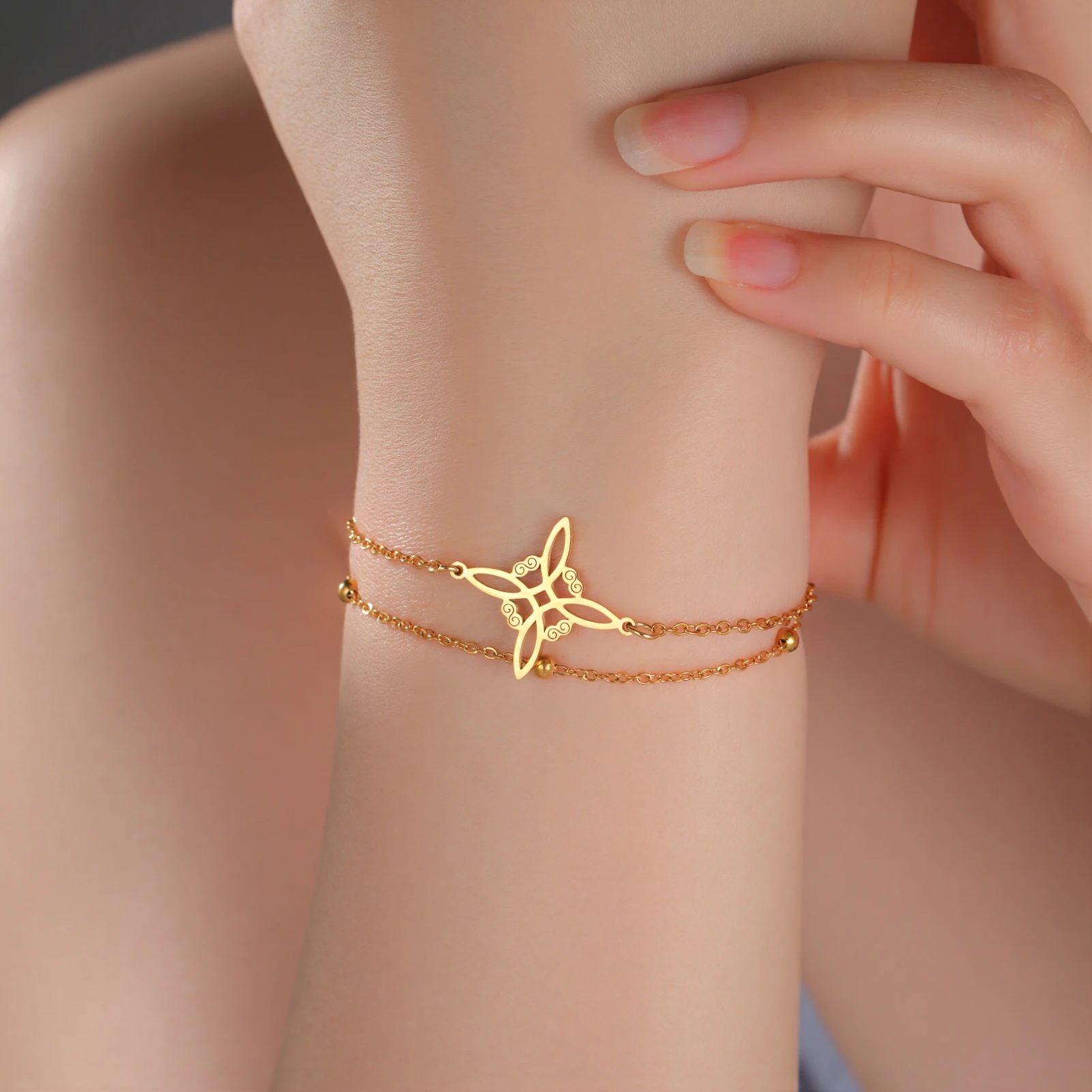 LIKGREAT Witch Knot Bracelet for Women Double Layer Chain Celtics Knot Protection Amulet Stainless Steel Jewelry Gift