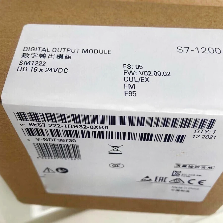 

New S7-200 output module 6ES7222-1BH32-0XB0 6ES7 222-BH32-0XB0 6ES72 22-1BH32-0XB0 Quick delivery warranty for one year