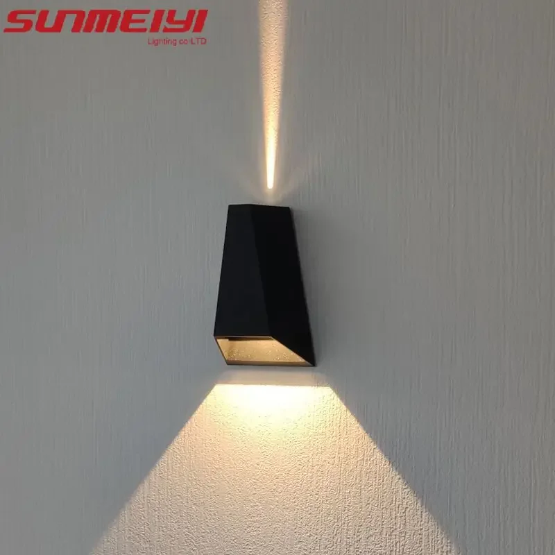Moderne Wasserdichte LED-Außenwandleuchte mit Doppelstrahlern für Villa, Hof, Garten, Flur, Schwarzes Nordisches Schlichtes Design