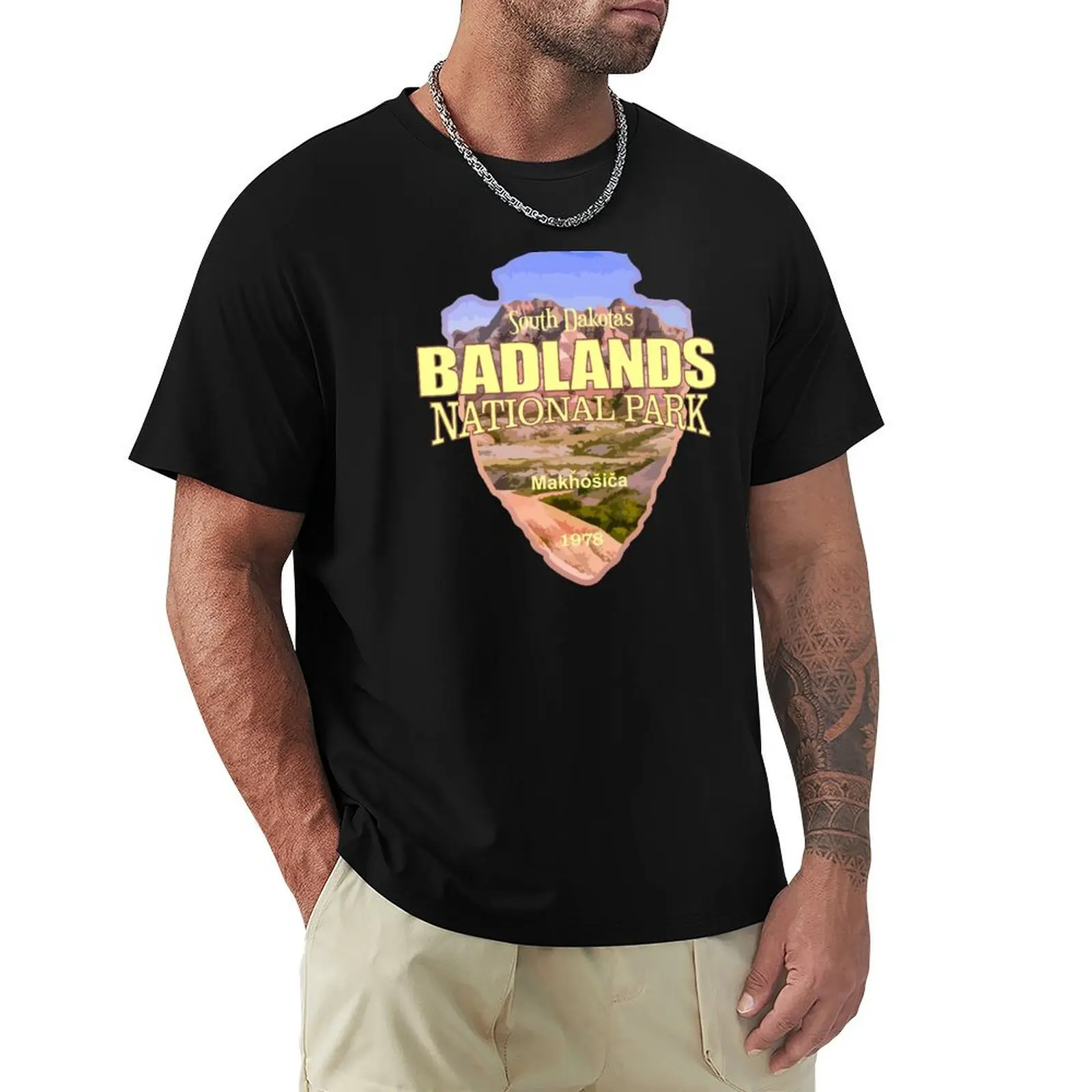 

Badlands National Park (arrowhead) T-Shirt Blouse Man t-shirt Men's t-shirt