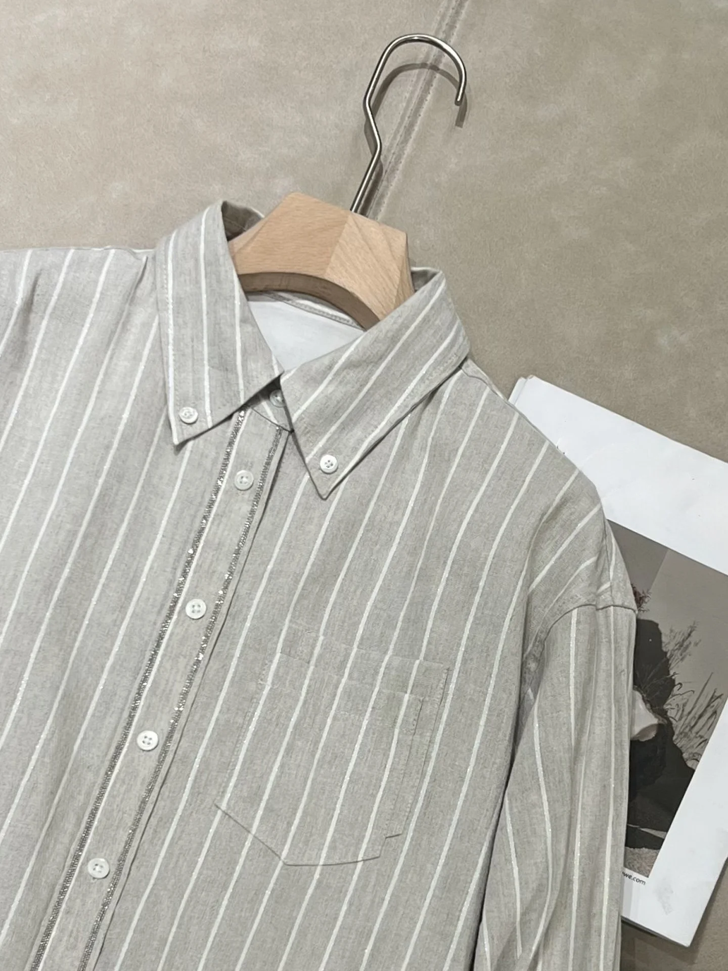 

New Early Spring Style, High-Quality Casual, Fashionable And Versatile Cotton And Linen Striped Trouser Suit For Women.