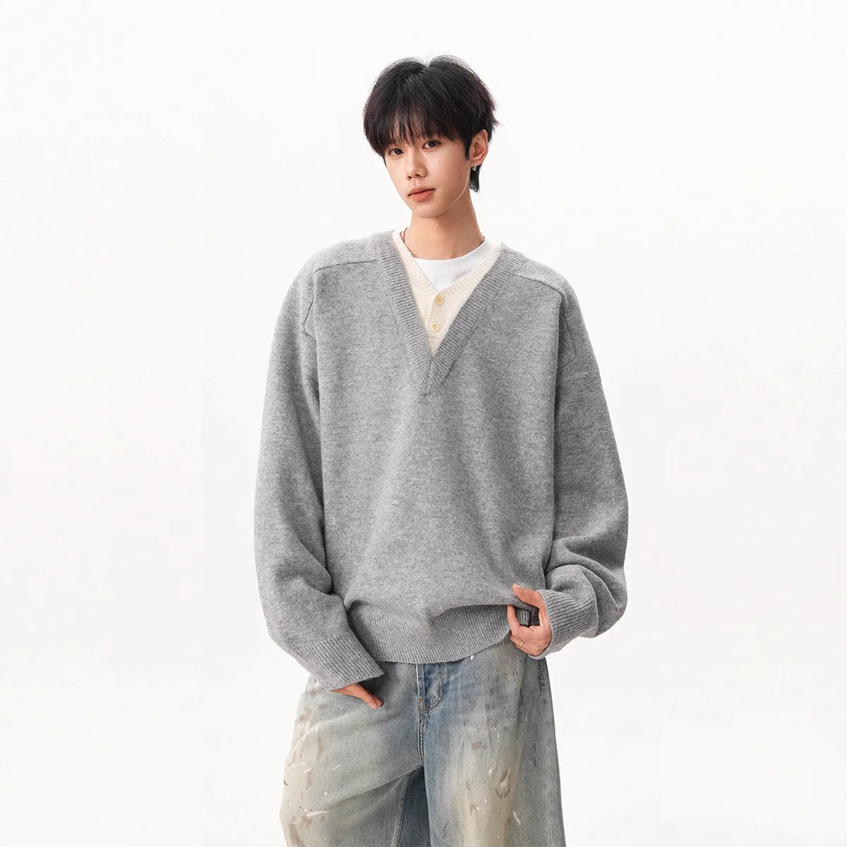 Man Knitting Base Layer 2025 Autumn Winter New Men's Sweater Fake Two Piece V Neck Pullover Loose Long Sleeve Knit Outerwear