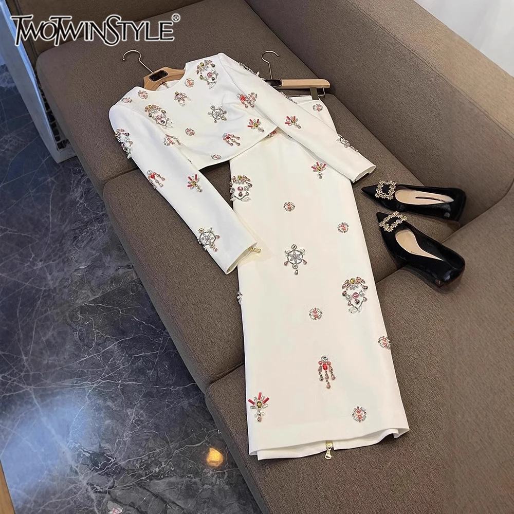 

TWOTWINSTYLE Luxury Spliced Diamonds Two Piece Sets For Women Round Neck Long Sleeve High Waist Skirt Chic Set Female KSE527628
