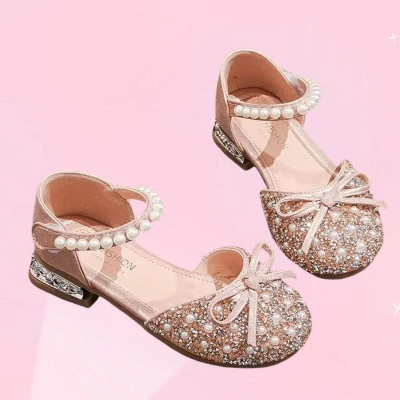 

Детские туфли для девочек в стиле принцессы с бантом и бусинами, удобные, с кристаллами, для подиума, модные, весенне-летние, для школьниц, элегантные, милые, детские сандалии